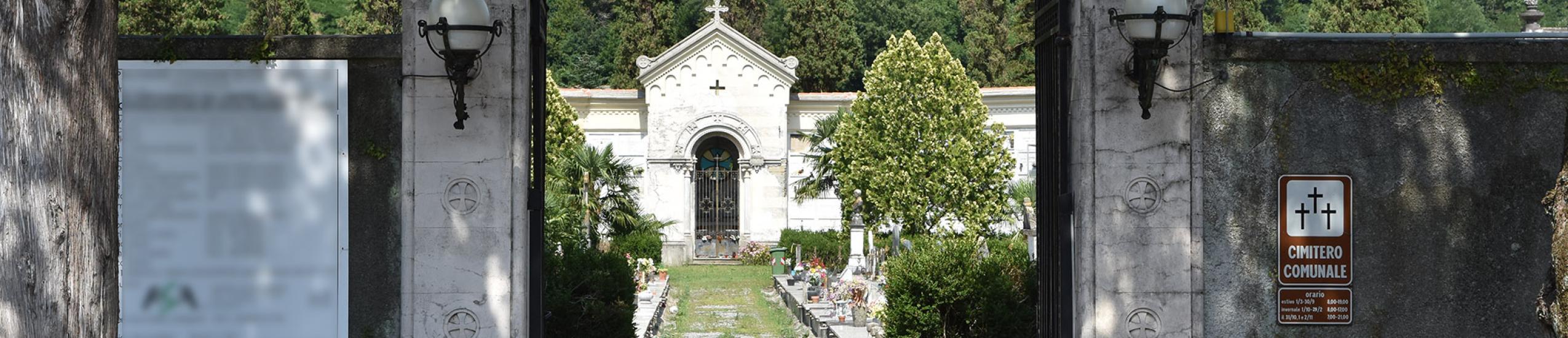 L'ingresso del Cimitero