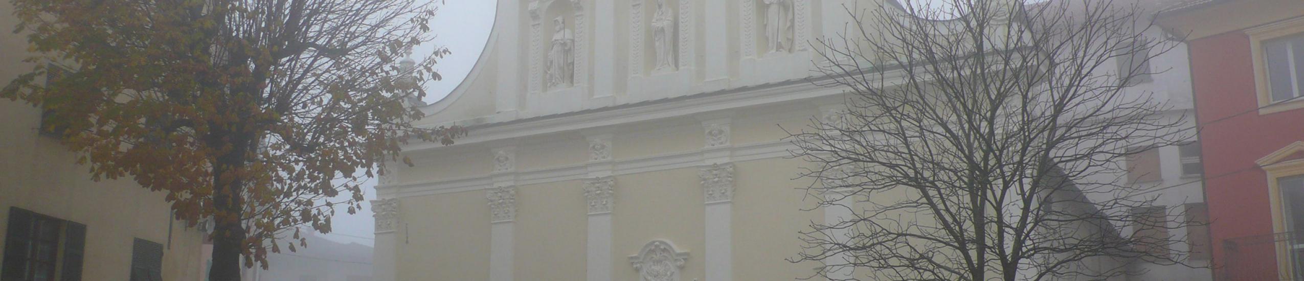 facciata principale della chiesa