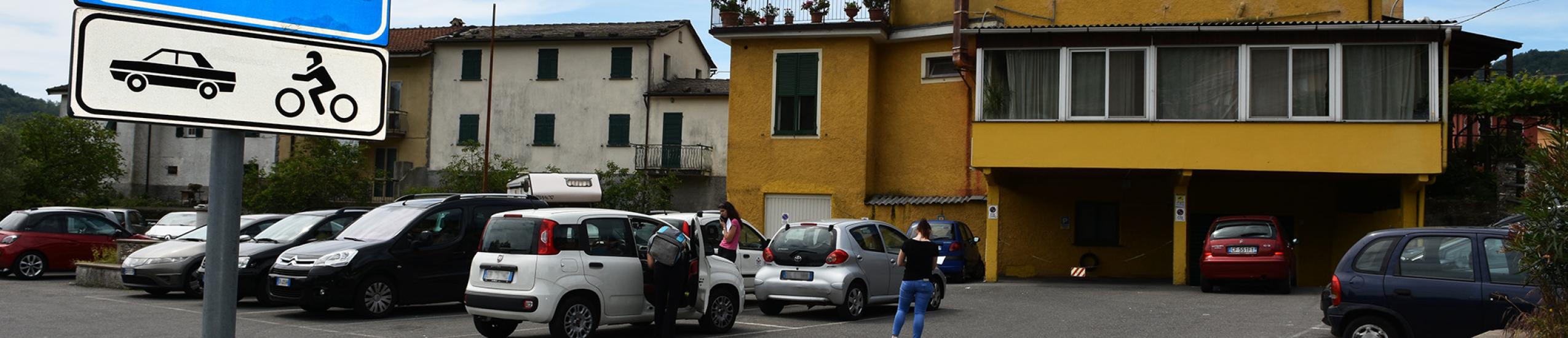 Parcheggio pubblico a Lumarzo (0)