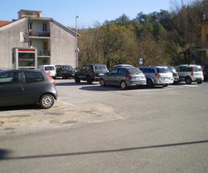 Parcheggio pubblico Montebruno (1)