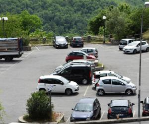 Parcheggio pubblico a Lumarzo (1)