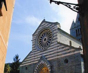 Complesso di san salvatore: Basilica dei Fieschi (1)