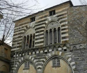 Complesso di San Salvatore: Palazzo Comitale