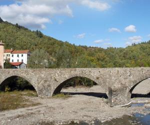 ponte medievale di Montebruno