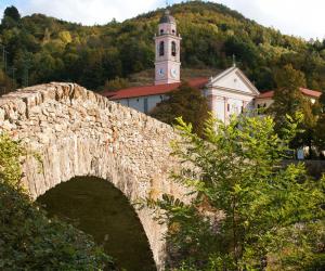ponte medievale di Montebruno (1)